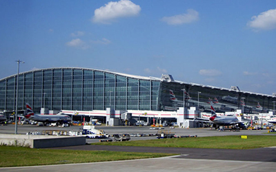 Suspenden la ampliación del aeropuerto de Heathrow por no tener en cuenta el Acuerdo de París